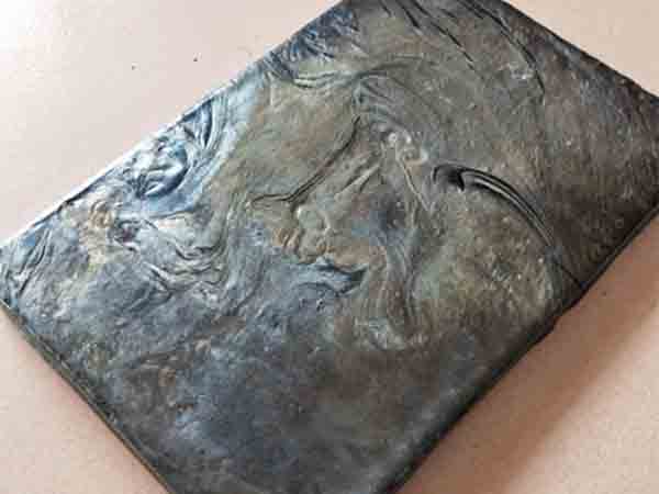鑄石板需要清理嗎？怎么做？